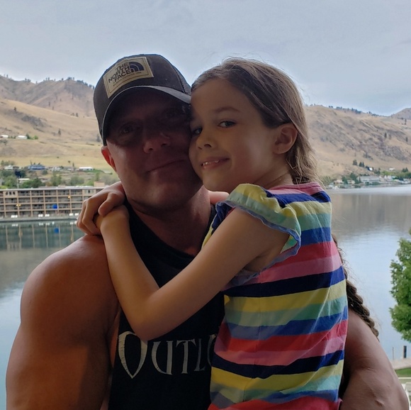 Meet your Posher, Josh - Picture 3 of 3